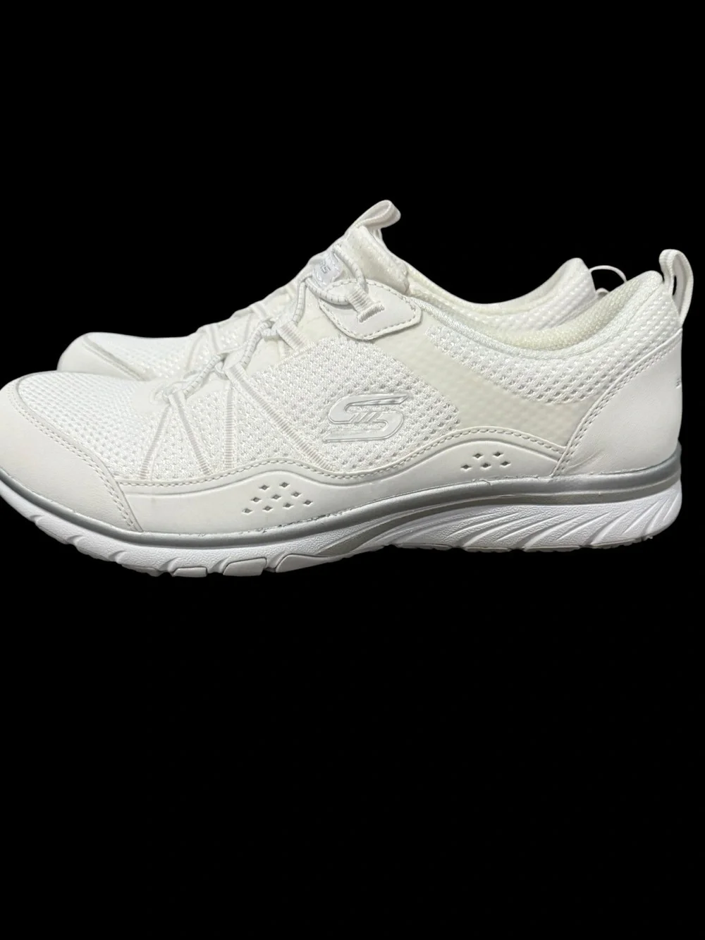 Skechers Women’s Air Cooled Memory Foam Low Top Sneakers, Size 8.5 Wide! New!